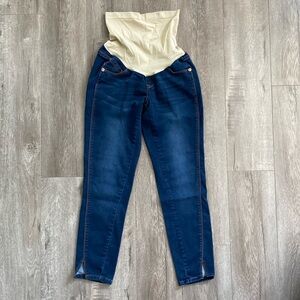 Seven7 Maternity Jeans - Straight Ankle - soft stretchy  material